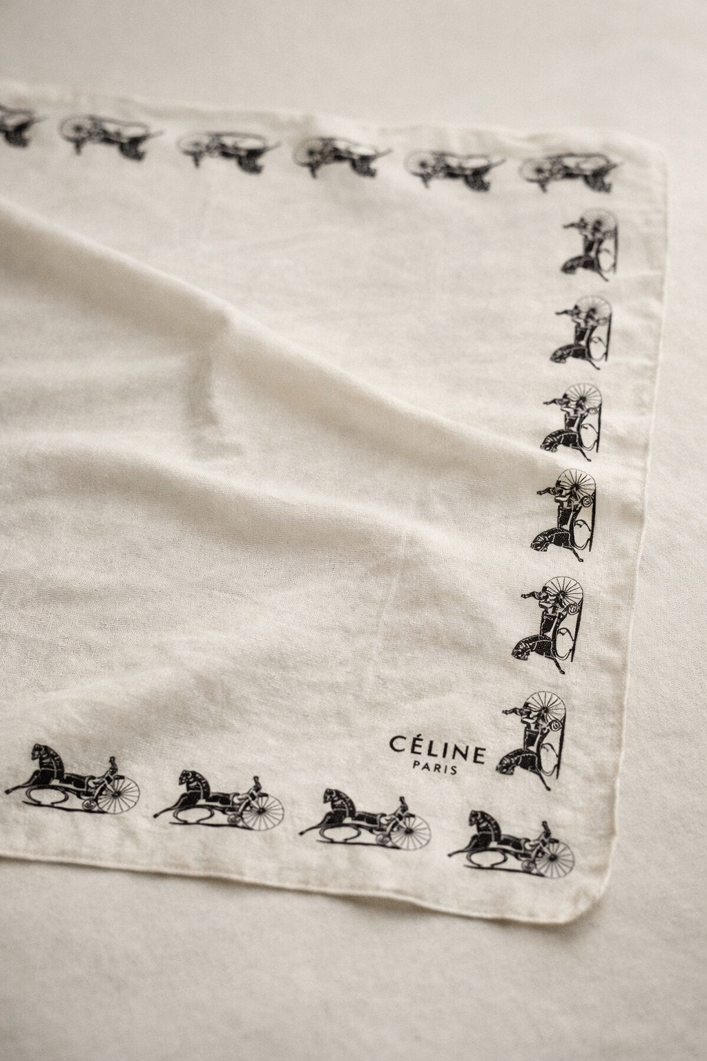 Vintage Tuch Céline Paris – Pferdekutschen Motiv