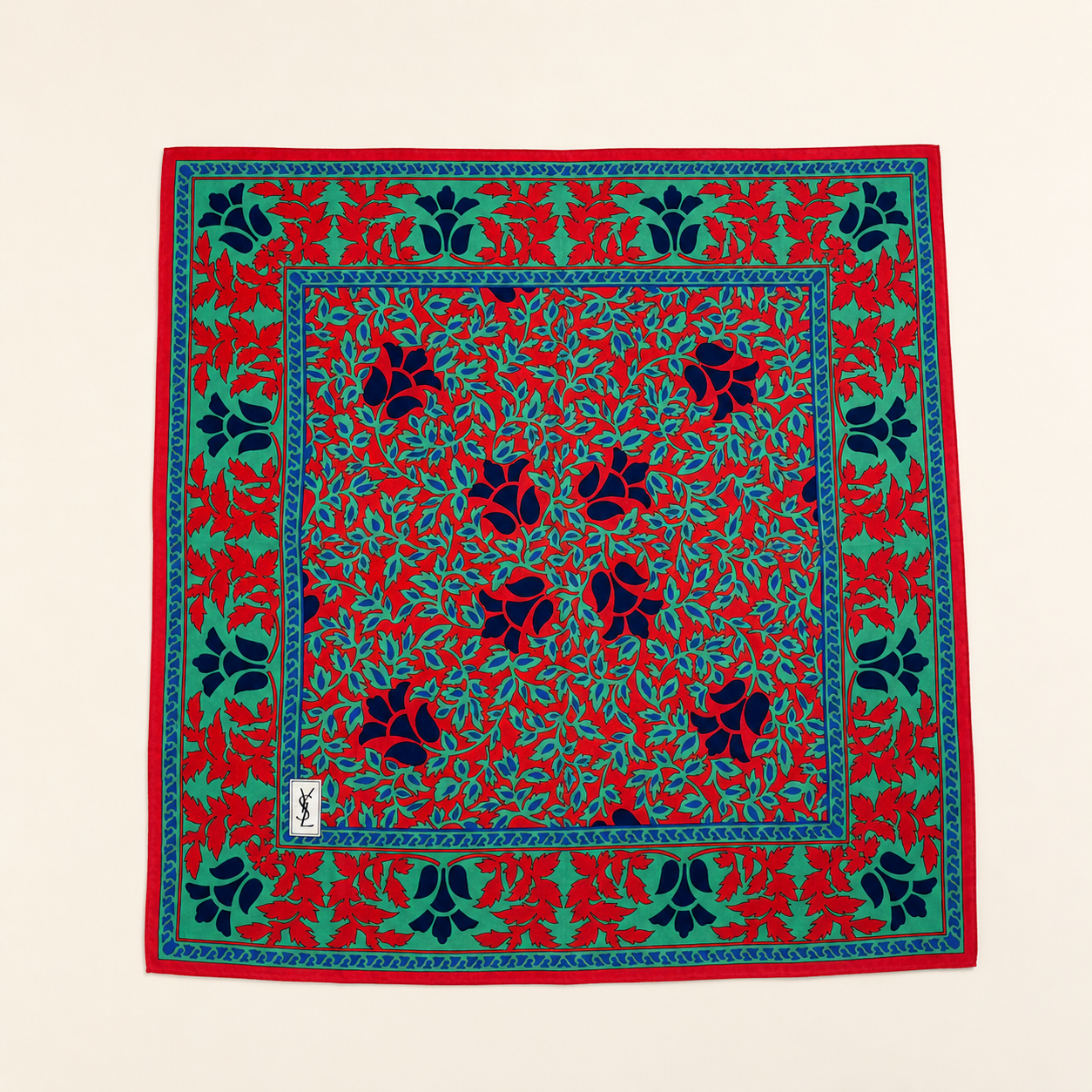 Yves Saint Laurent Foulard