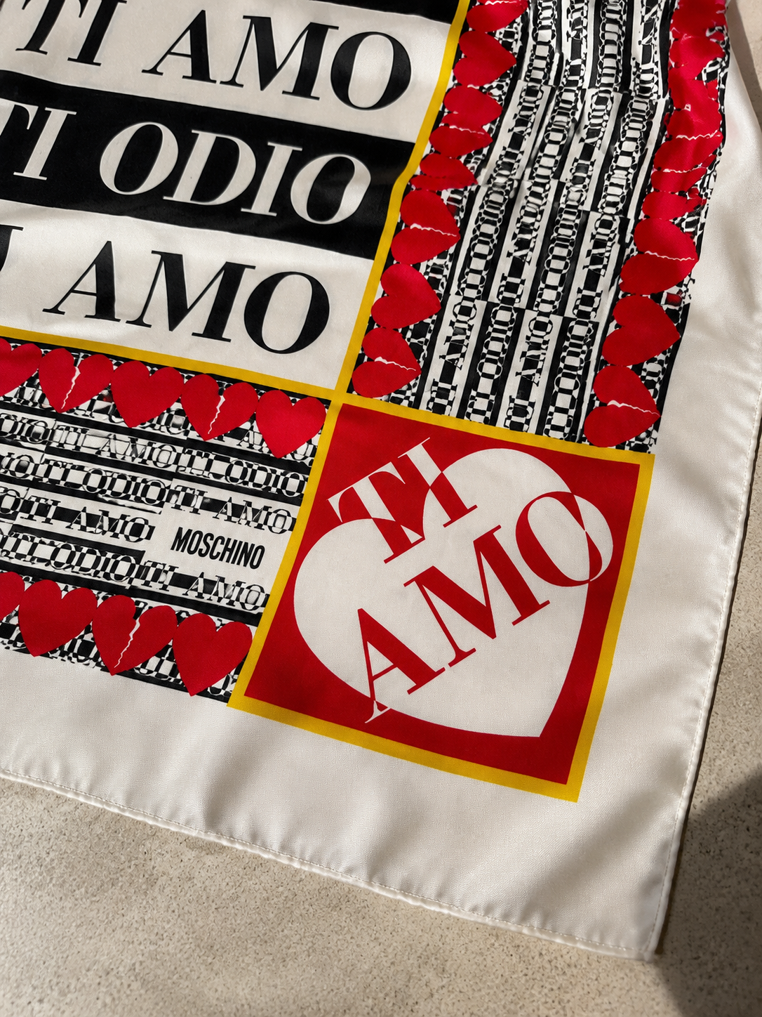 Moschino Foulard