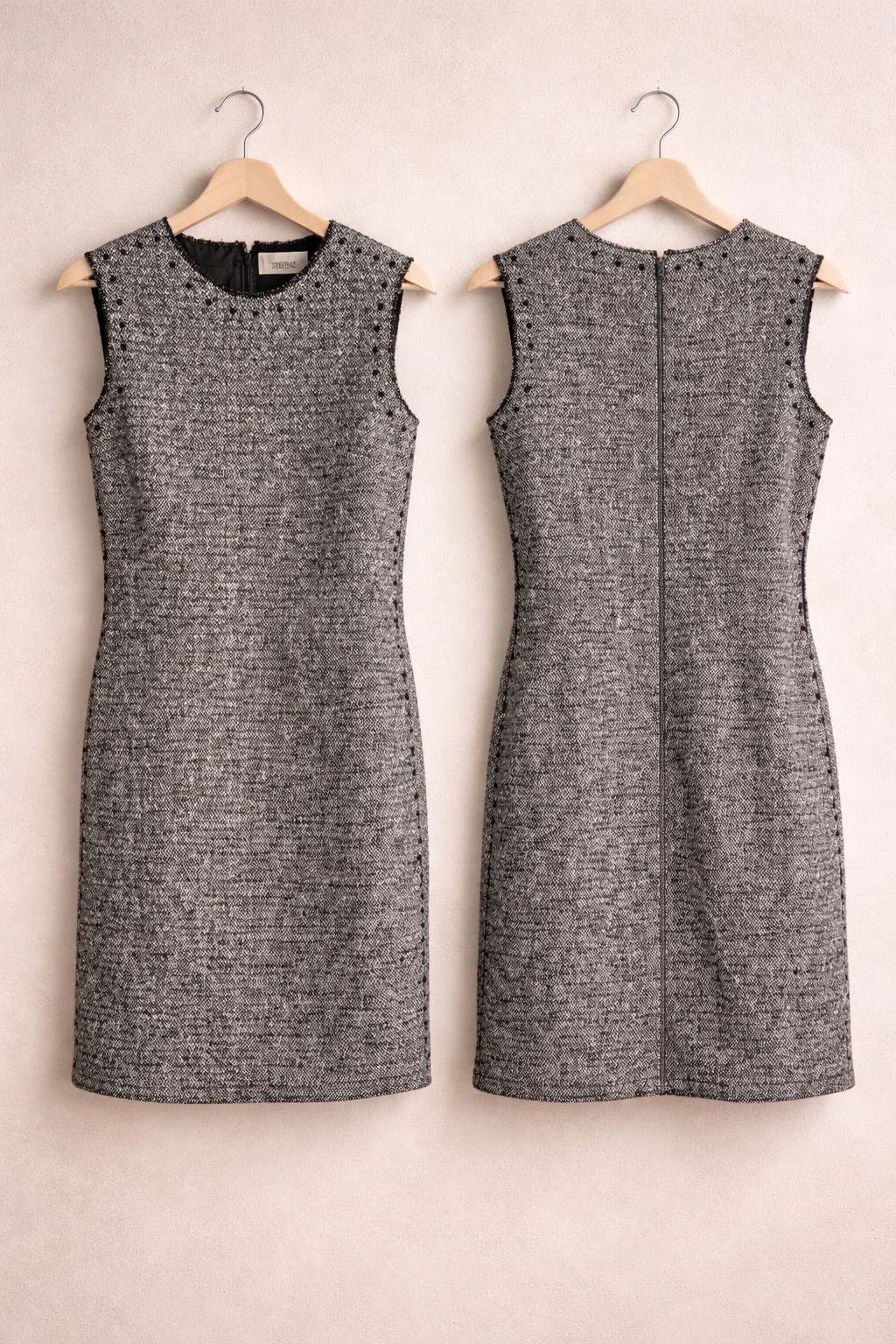 Valentino Garavani Mini-Kleid aus Tweed mit markanten Rockstud-Nieten