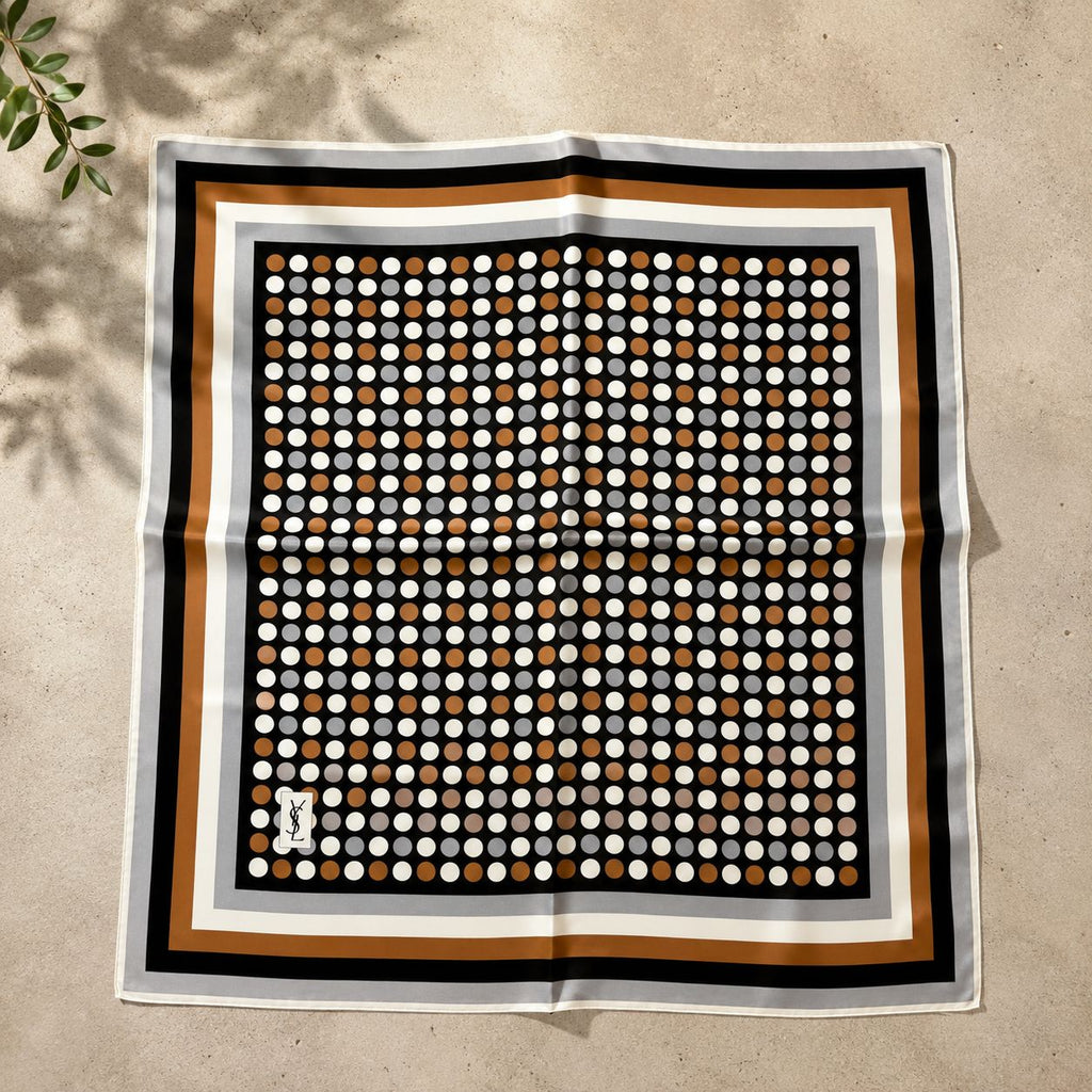 Yves Saint Laurent Foulard